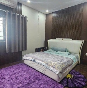 biệt thự - q7 - 266m2 - 1 lầu * hiện trạng 1 trệt, 1 lầu đúc gồm 4 pn, 5wc, bếp, ban công