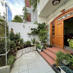 định cư bán gấp biệt thự đường trường sa, quận 3 (9x20) xây 4 tầng đầy đủ nội thất giá bán 46 tỷ tl