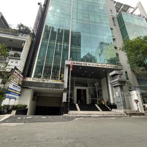 chính chủ thuê văn phòng 200m2 cao ốc gia thuê 45 triệu/tháng thuận tiện mở văn phòng công ty