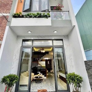 nhà ngộp bank cần bán gấp nhà 1t 1l 52m2 thu nhập 8tr/th mt dương đình nghệ, có thổ cư, sổ sẵn