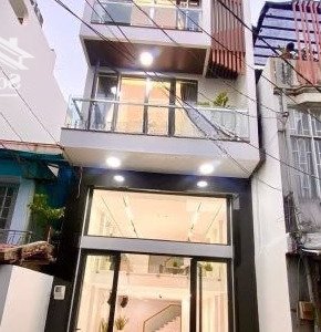 tôi bán nhà đẹp giá rẻ đang cho thuê 20tr/th ông ích khiêm p14 q11. dt 65,8m2 giá 2tỷ8 gần đầm sen