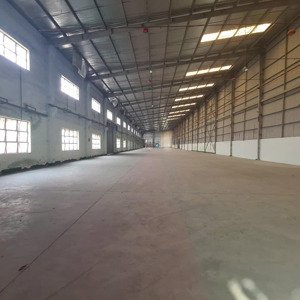 cho thuê xưởng tdt 3.000m2 xd 2.000m2 giá 170tr kcn đức hòa đông la