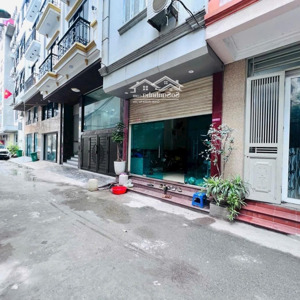 bán toà vp doãn kế thiện-ngõ thông. ô tô vào nhà. vỉa hè - 70m - dòng tiền 1.2 tỷ/1 năm - giá 25 ty