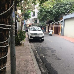 cho thuê nhà riêng phân lô ngõ 5 láng hạ dt 58m2 * 5 tầng mt 4m giá 18tr ngõ ô tô đỗ cửa