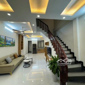 nhà phân lô nguyễn hoàng, nam từ liêm. dt 48m2* 4 tầng* mt đẹp. ngõ thông* 2 mặt thoáng* 30m ra phố