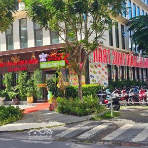 góc 2mt hà đô centrosa quận 10 đường 3/2 431m2