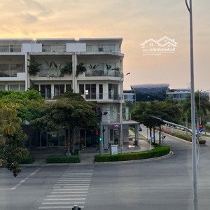 cho thuê văn phòng tại nguyễn cơ thạch, thủ thiêm, quận 2, giá tốt 250 triệu, 690m2