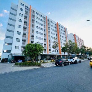 cho thuê căn hộ 2 phòng ngủ chung cư hồng loan 5c có máy lạnh