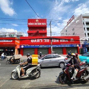 cho thuê nhà mặt tiền lê văn việt, diện tích ngang 25m dài 45m 2 tầng . giá rẻ . lh 0901686298 .