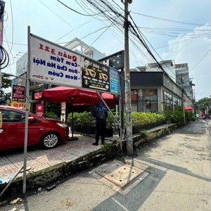 2 mặt tiền đỗ xuân hợp -q9- nở hậu- highland coffee đang thuê- 290m2