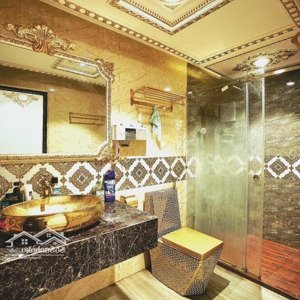 siêu phẩm biệt thự dát vàng, - nội thất châu âu xịn xò - view sông - nở hậu - tài lộc tràn đầy