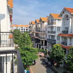 biệt thự siêu đẹp kdc himlam quận 7 cao cấp, có thang máy, full nt, shr gb: 52 tỷ lh: 0908.935765
