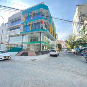 gấp! nhà góc 2 mặt tiền đường ba tháng hai gần vòng quay dân chủ quận 10
