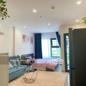 1tỷ750 studio full nội thất phân khu the origami. sẵn hợp đồng thuê 6,5 triệu