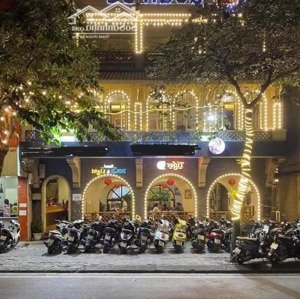cho thuê nhà mặt phố nguyễn văn huyên - cầu giấy, mặt tiền siêu rộng 20m, kinh doanh cực tốt
