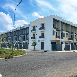 Sở Hữu Nhà Phố Ngay Trung Tâm Trảng Bàng Gần Kcn, Sổ Riêng, Giá Chỉ Từ 1,2 Tỷ