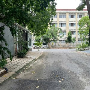 kẹt bán lô đất 130m,lê trực,bình thạnh,hxh,nở hậu,xây chdv,hơn 11ty