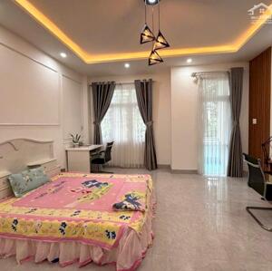 BÁN NHÀ MT 3,5 TẦNG ĐƯỜNG HOÀNG VĂN THỤ, TP QUY NHƠN – LH 0939.81.3696