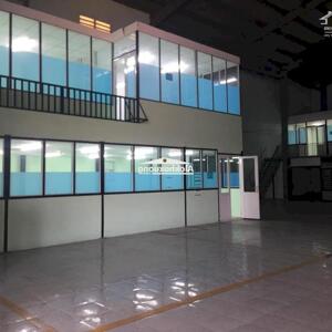 NHÀ KHO 520M2 MẶT TIỀN TÔN ĐỨC THẮNG, SẴN ĐIỆN, CHO THUÊ GIÁ 26 TRIỆU