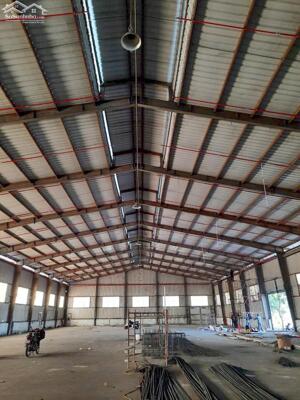 https://khoxuongmiennam.net/ Cho thuê Kho Xưởng Bình Chánh. Diện tích 1.800m2 . Hệ thống PCCC tự động.