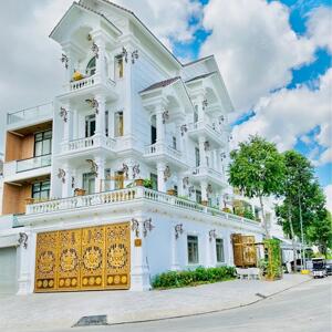 Nhà góc 2 MT KDC Hồng Phát