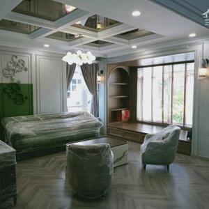 Bán nhanh Biệt thự Phú Gia, DT 317m2, 4PN, 4WC, Nội thất dính tường, căn góc, giá bán tốt 85 tỷ