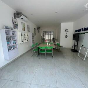 Cho thuê sàn tầng 1 70m2 giá 9.5tr tại Vinhomes Marina