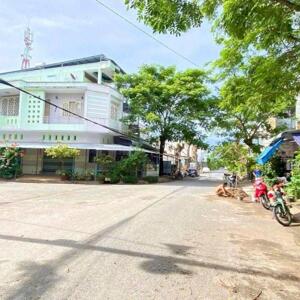 BÁN NỀN TẶNG NHÀ CẤP 4 KDC ĐẠI HỌC Y DƯỢC ĐƯỜNG SỐ 11 , GẦN TRƯỜNG ĐẠI HỌC Y DƯỢC