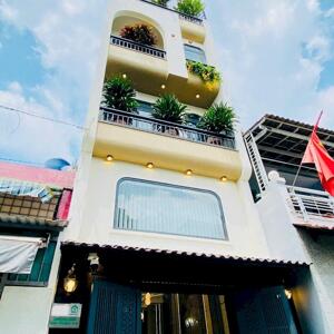 Bán nhà mặt tiền kinh doanh đường Trần Phú phường 4 quận 5, DT: 4x21m, trệt 3 lầu, giá 17.8 tỷ