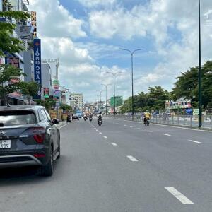Bán nhà MTKD 111m2 ngang 4m nở hậu 6.3m Đ.số 20 thông Dương Quảng Hàm KD đa ngành 9 tỷ.