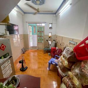 Bán nhà sổ riêng 2.2 tỷ, An Dương Vương Quận 8, 4.2m x7m, 2 tầng