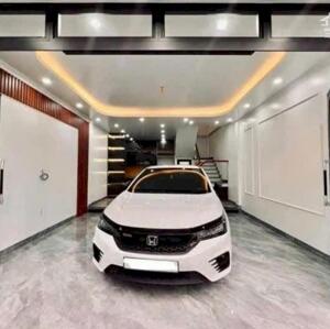 Cho thuê nhà mới phố Văn Cao, DT: 45m2, 4 p.ngủ.