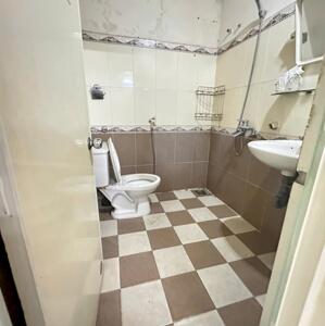 BÁN NHÀ CẤP 4 KIỆT NÚI THÀNH , GẦN CẦU TRẦN THỊ LÝ , GIÁ TỐT