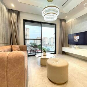 Cần bán gấp căn hộ The Antonia 108m2 3PN ô xe hầm giá 11 tỷ bao gồm thuế phí