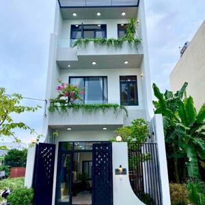 BÁN NHÀ 1 TRỆT 2 LẦU - TRUNG TÂM TP. TÂN AN, LONG AN