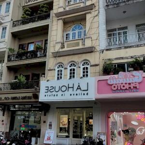 MT Nguyễn Minh Hoàng,P.12,Q.Tân Bình - 5x16(CN: 76m2)4 tầng - Gía: 20 tỷ