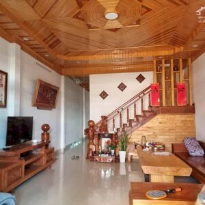 Bán nhà và đất mặt tiền chính đt 724, phú hội, đức trọng
