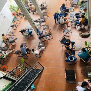 giá sốc nhà + quán cafe. 11 tỷ ko bán giờ bán 9 tỷ xx lưu ý chỉ bán trong 15 ngày