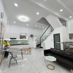 cho thuê nhà nguyên căn 5pn-5wc 240m2 sẵn nội thất ngay hoàng diệu, quận 4. nhà mới 100%