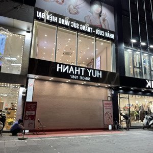 cho thuê nhà mặt phố trần thái tông, dt 90m2x9 tầng, mt 6m, giá 160tr, lh 