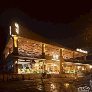 mặt bằng làm showroom đẹp nhất quận thanh xuân, 530m2 mặt tiền 23m