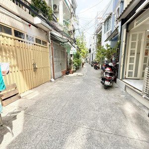 dương bá trạc q8 3 bước qua q5,q1 - hẻm 4.5m 2 mặt hẻm thông. nhỉnh 4đ