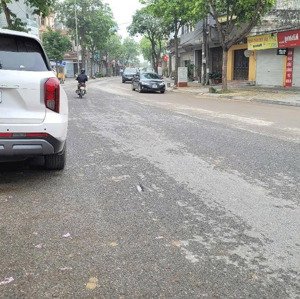 bán đất xuân nộn đông anh mặt ngõ ô tô vào đất, sát trục đường 17m. sổ đẹ. 99m. mt 4.5m. chào 6 tỷ