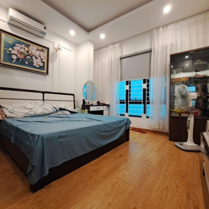 nhà 5 tầng mới đẹp nghĩa đô, thoáng trước sau tặng full nội thất, chỉ 7 tỷ