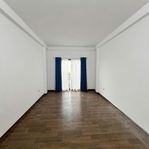 bán nhà lạc long quân 33m x 5 tầng - ngõ nông - gần ôtô giá 7.3 tỷ
