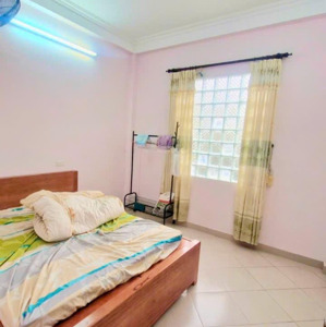 bán nhà lạc long quân 40m x 4 tầng dân xây - cách hồ tây 150m giá chỉ 8.7 tỷ