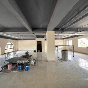 cho thuê toà nhà dt 16x18m. hầm 7 tầng sàn trống. lh quân 