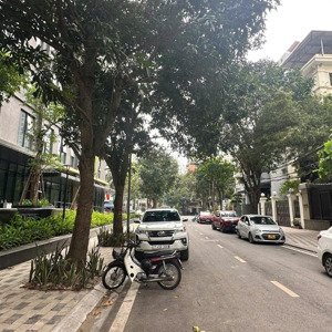 bán mảnh đất biệt thự tại vườn đào, vị trí kim cương, một bước ra hồ tây, mt 16m, đối diện lotte