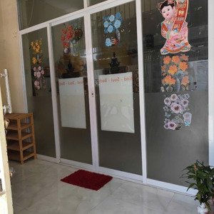 bán đất tặng nhà diện tích: 52m2 vị trí đoạn sân bay cũ giá