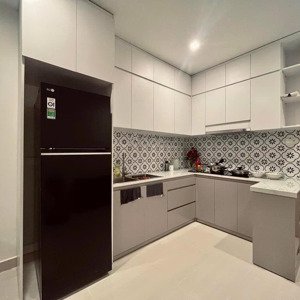 bán căn 3pn, view thoáng, giá 3.850 tỷ full nội thất, sổ hồng